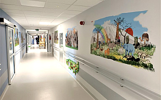 Kolorowe ściany olsztyńskiego szpitala [ZDJĘCIA]